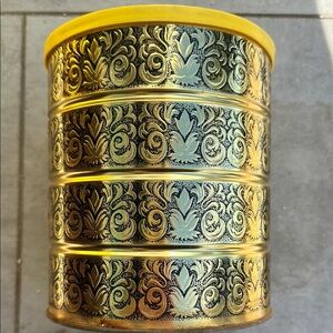 Very old and rate Vintage Gold and Black Folgers coffee Decorative Tin